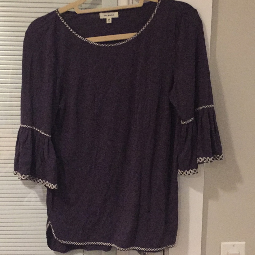 NWOT Max studio top